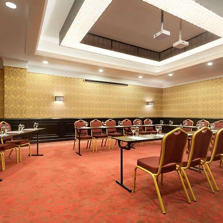 Ramada By Wyndham Sakarya Hotel Exterior photo