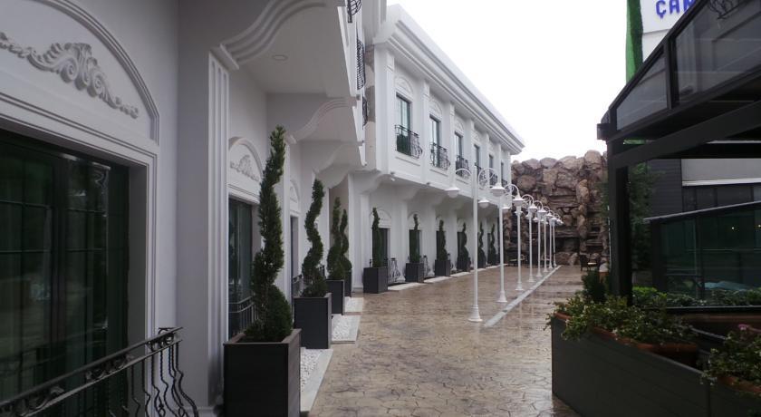 Ramada By Wyndham Sakarya Hotel Exterior photo