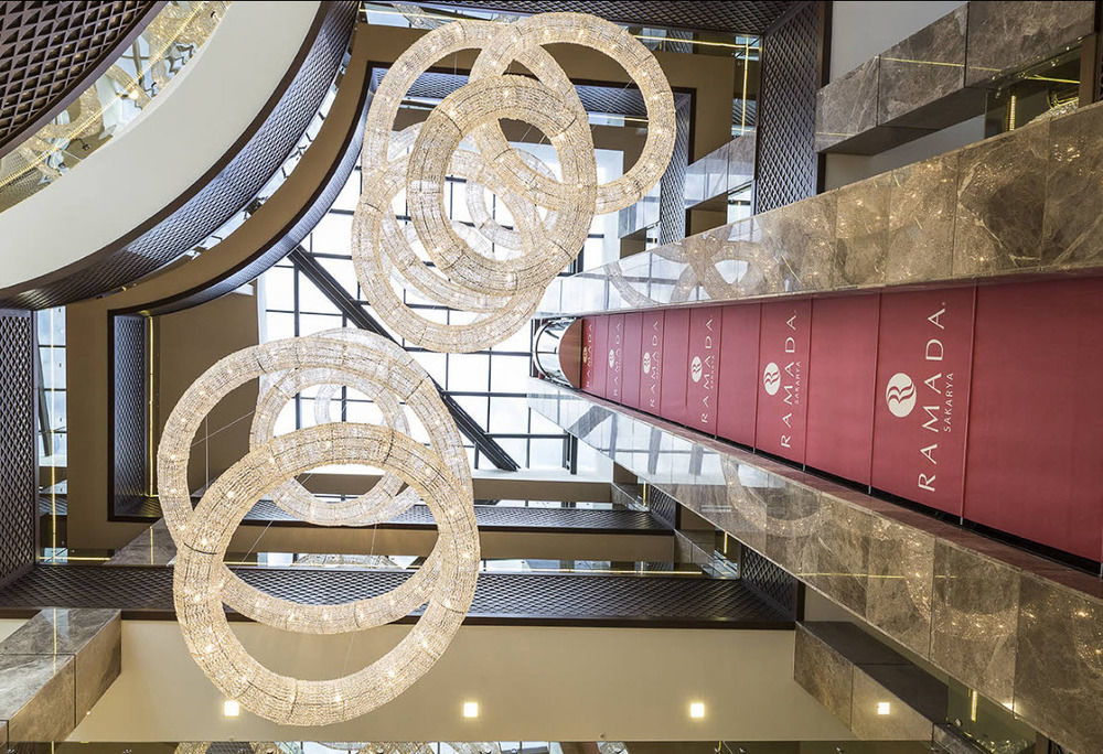 Ramada By Wyndham Sakarya Hotel Exterior photo