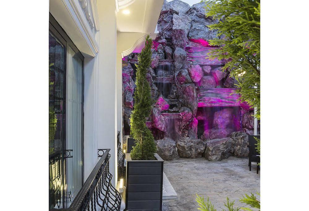 Ramada By Wyndham Sakarya Hotel Exterior photo